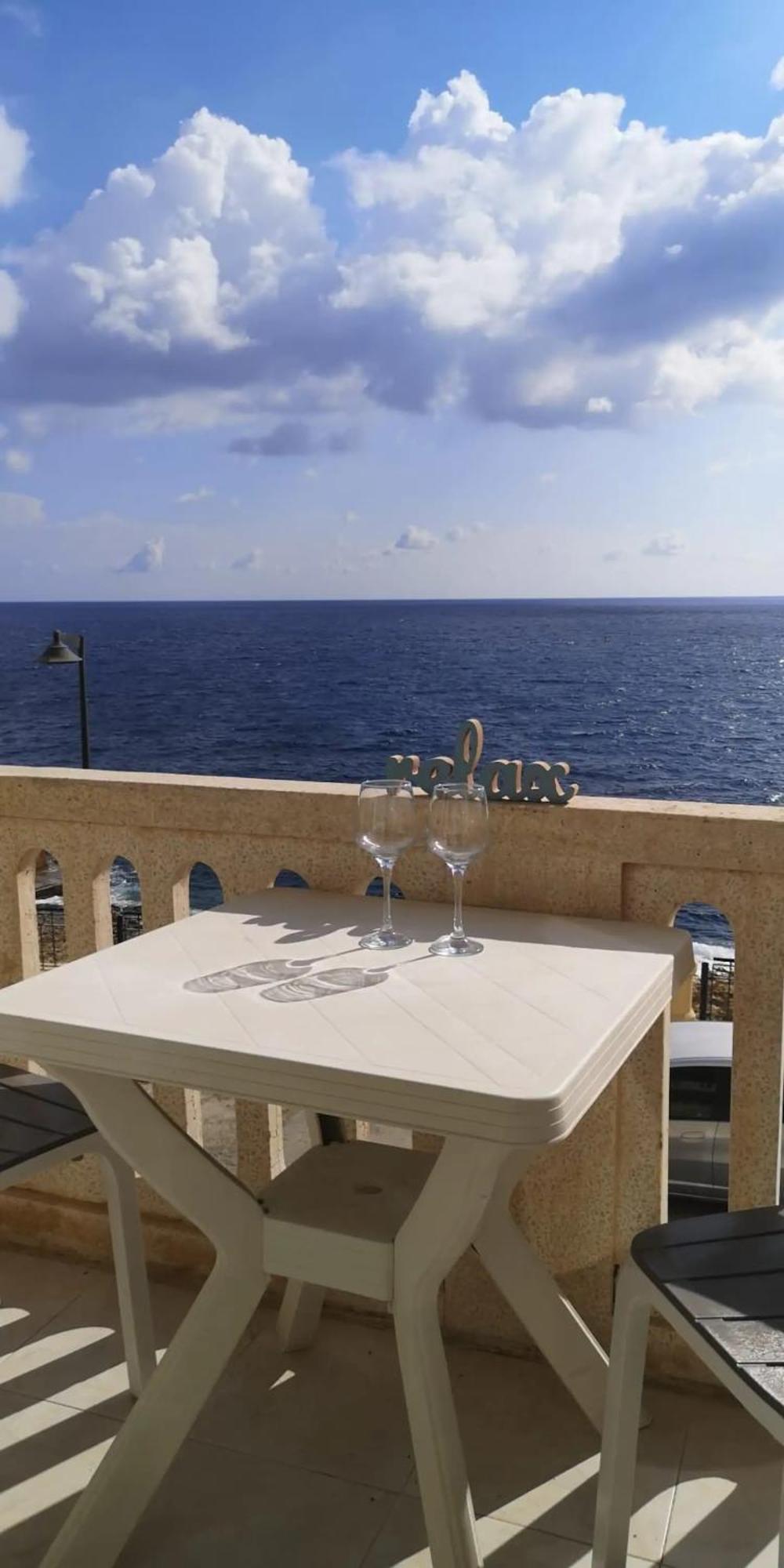 Excellent Views شقة